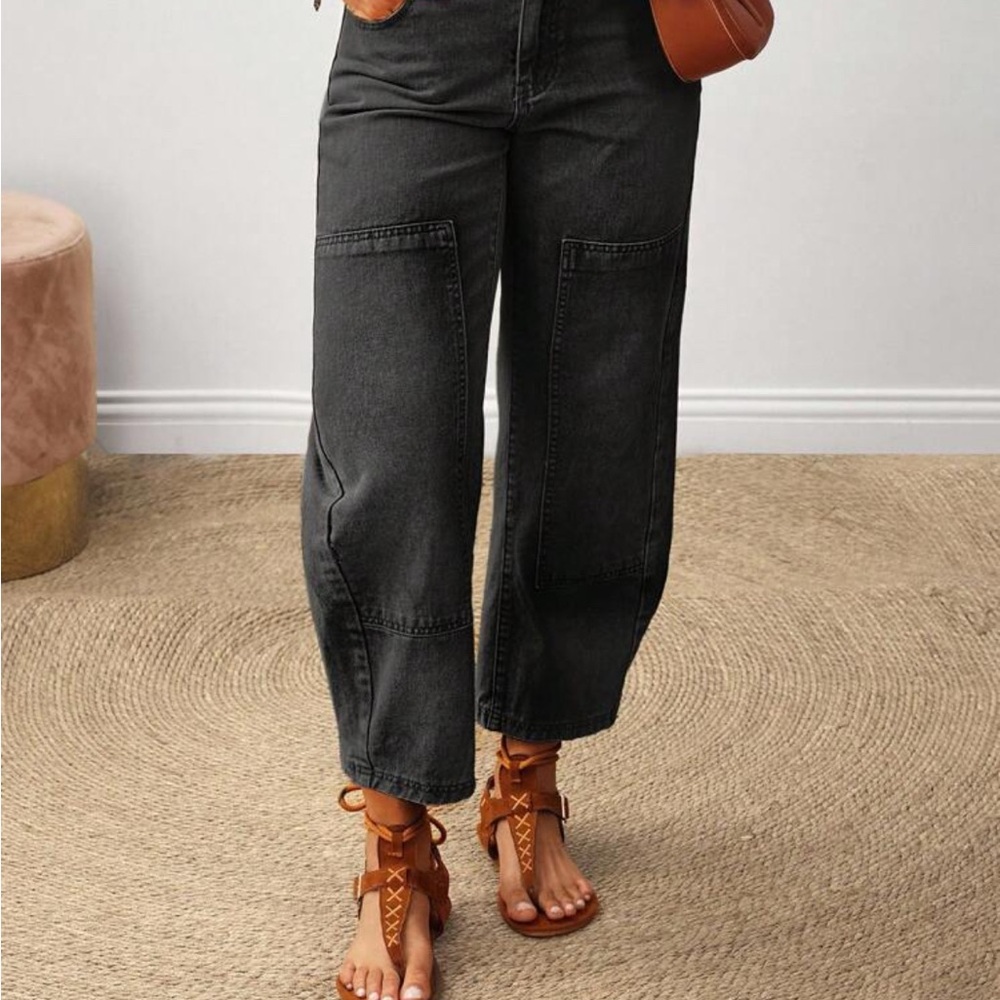 SHEIN Black Barrel Jeans